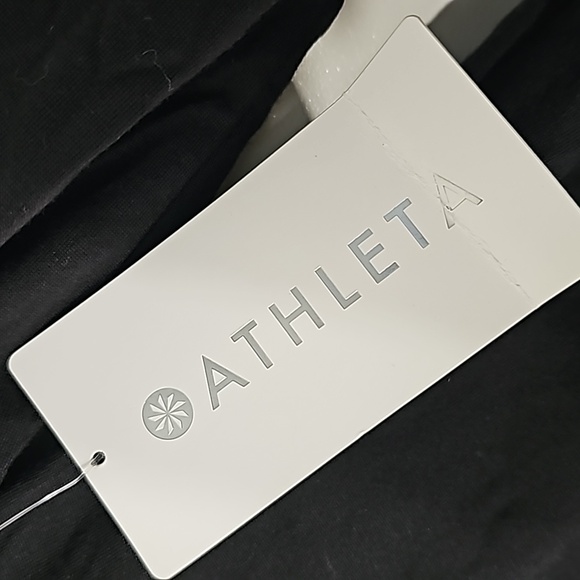 Athleta Waterfall Front LS Top New with Tags - Picture 2 of 5